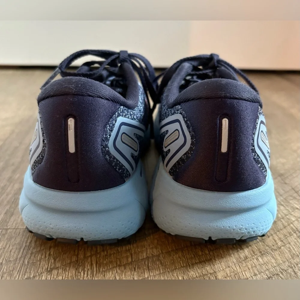 Brooks Women’s Ghost 14 Tennis Shoes - Picture 4 of 6
